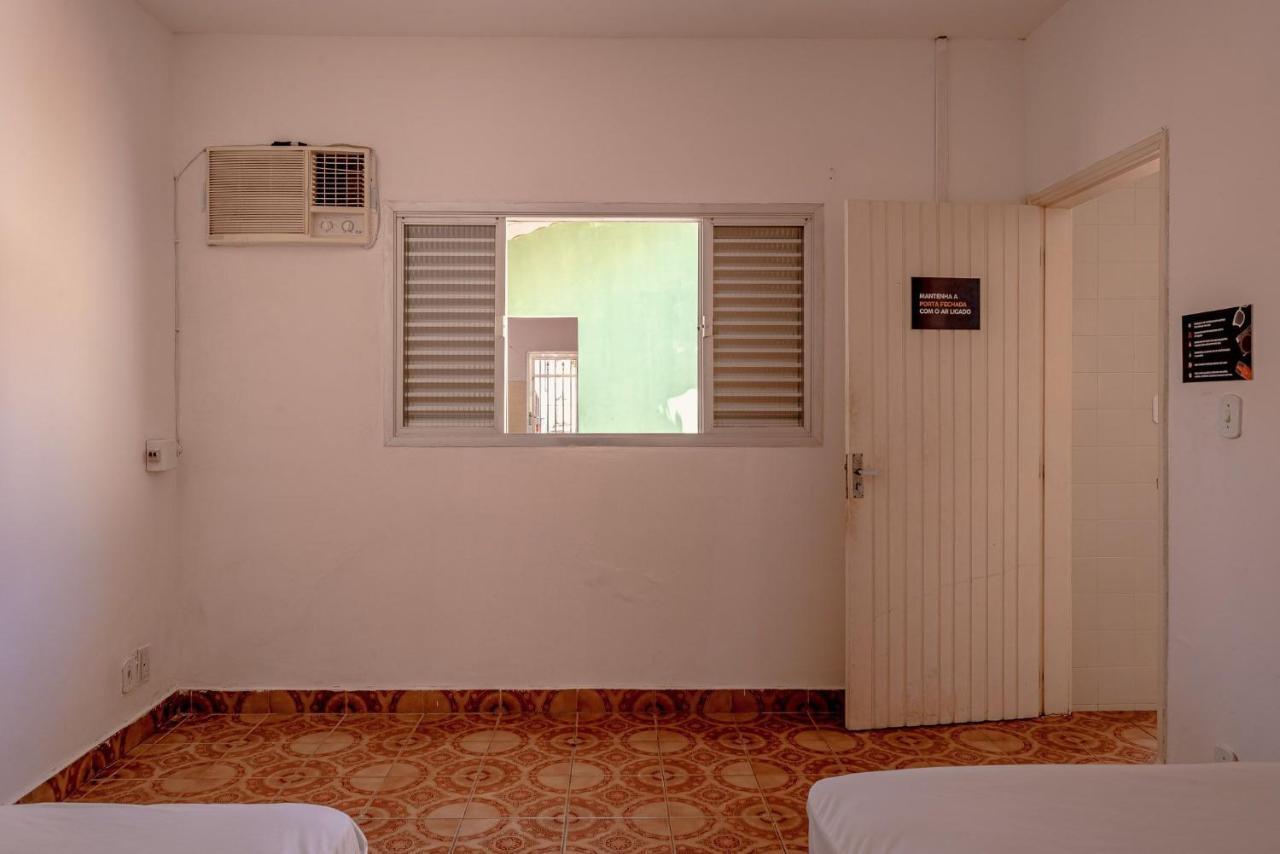 Casa com piscina em São Sebastião/SP 200m da praia Exterior foto